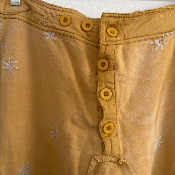 Magnolia Pearl Whistlestop Underjohns - Magnolia - Picture 5 of 13